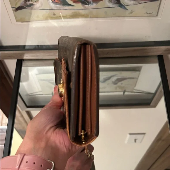 Louis Vuitton Brown and Tan Monogram Wallet - Picture 5 of 16